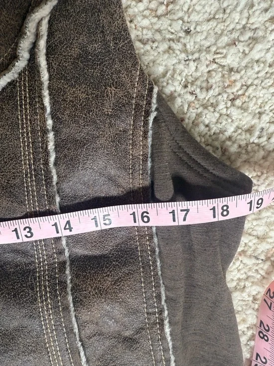 KUHL Projekt Dani Sherpa Vest Womens Brown Faux Leather Wool Outdoor Medium - Picture 8 of 12